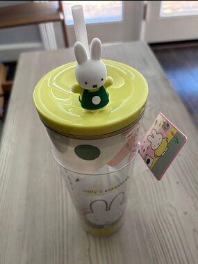 NWT Miffy x Starbucks 24oz tumbler